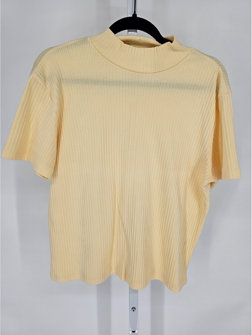 Willow Bay Womens Sz XL Short Sleeve Mock Neck T Shirt Ribbed Yellow Vtg